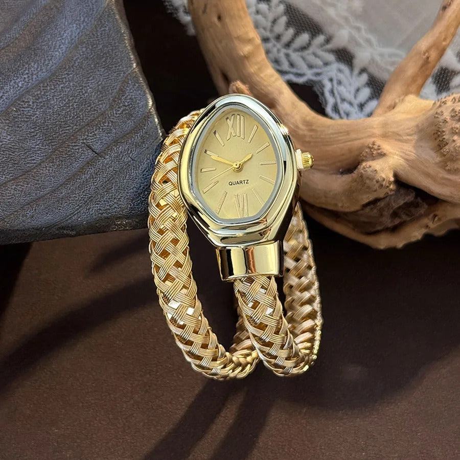Simplified Design Hollow Snake Wrapping Open Bracelet Elegant Quartz Watch for Women Luxury Fashionable Wristwatch